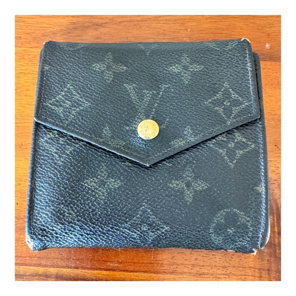 🩵VINTAGE🩵Louis Vuitton Monogram Wallet